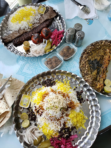 رستوران ننه آغا کاشان